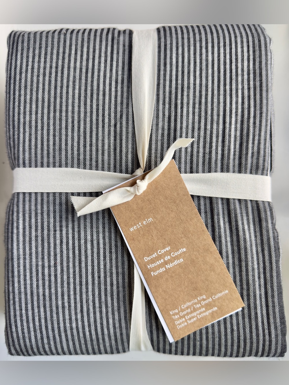 West Elm Cotton Pinstripe King/Cal King Zipper Duvet Cover, NWT, Retail $229